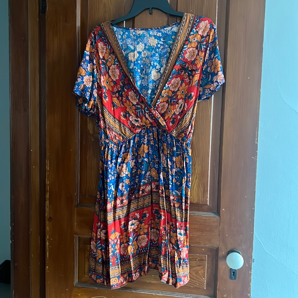 V neck dress